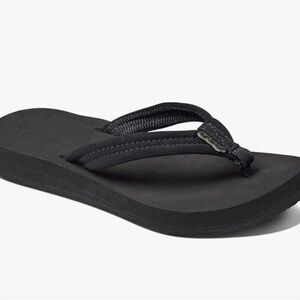 REEF Cushion Breeze Women's Flip Flop, black, 10